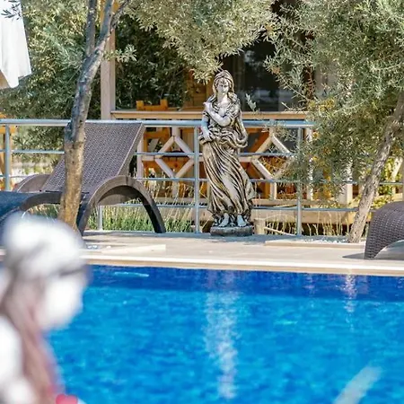 Prázdninový dům Doganin Ruhu & *